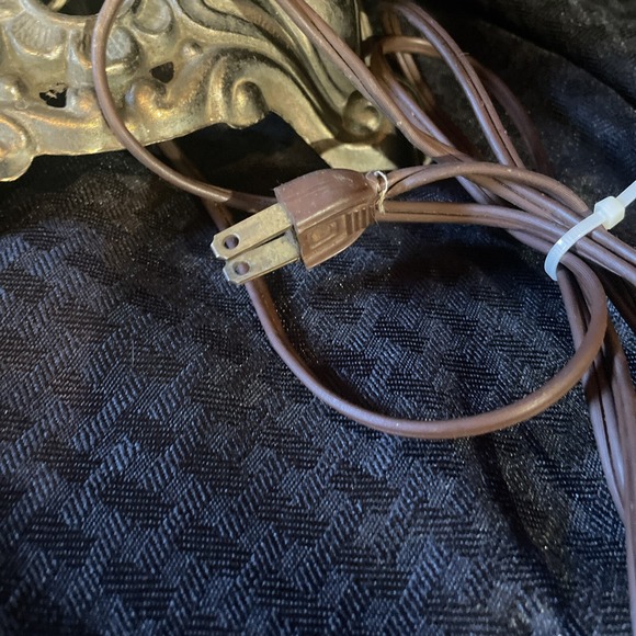 Vtg Gone with the Wind Hurricane Electric 3 Way Lamp Yellow Floral Granny Chic - Picture 11 of 11